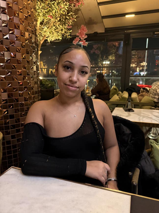 Professional Female seeks a double room Main Photo