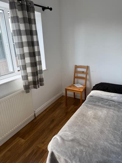 Single room for rent Main Photo