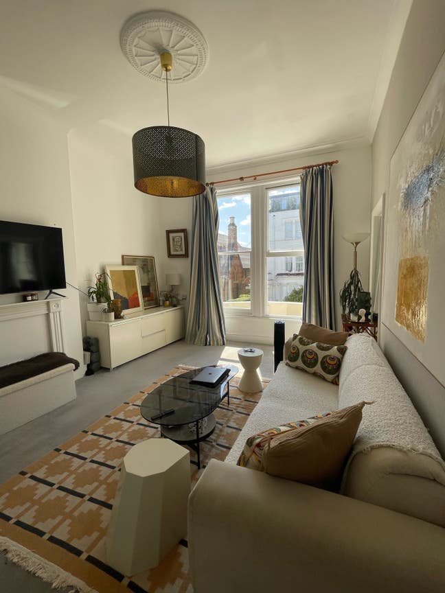 Gorgeous Airy 1 Bedroom Kensington Olympia Main Photo