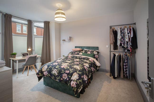 🪴 Very nice double room in a gorgeous house Main Photo