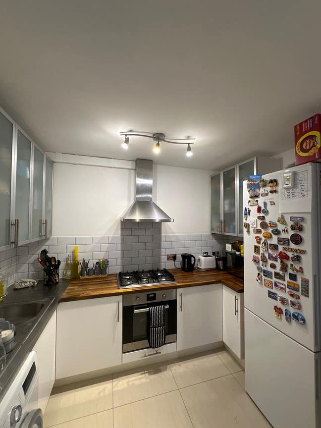 Double Room in Clapham Common Main Photo