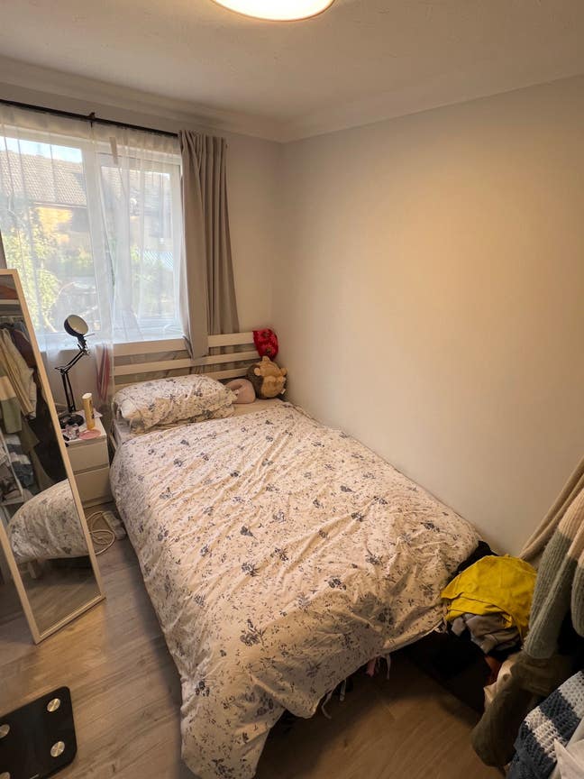 Room available - £1050 inc. bills | New Cross Main Photo