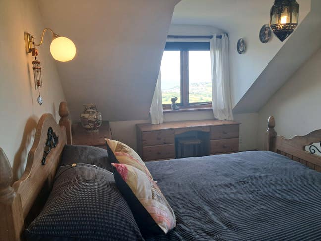 Room with a view  Main Photo