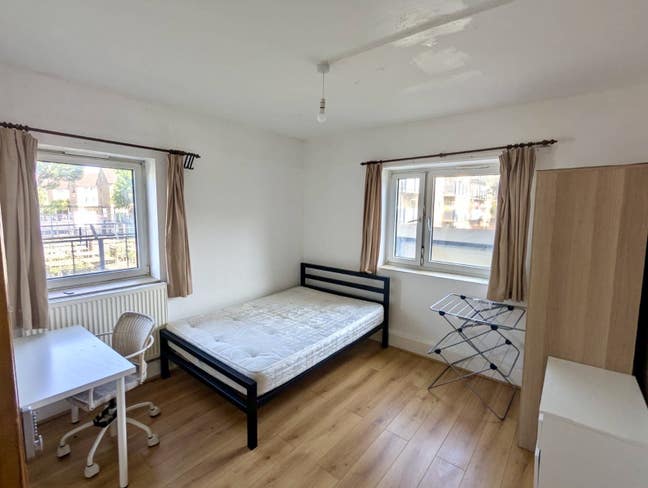 Fantastic Room Super Location+September Available  Main Photo