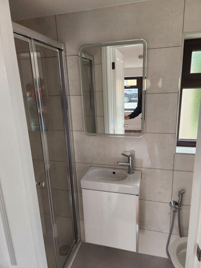 New Ensuite Room  Main Photo