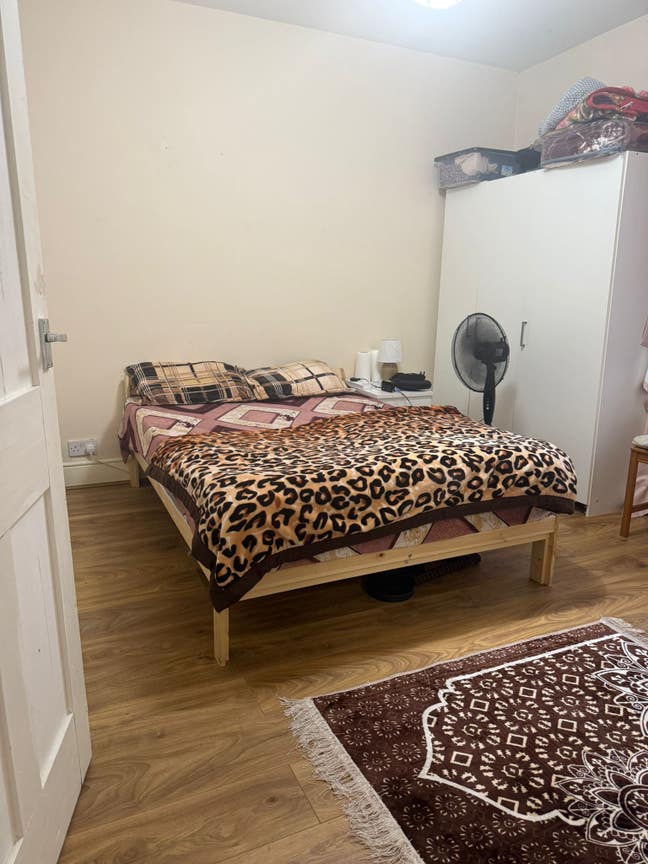 House in 2 bedroom  Main Photo