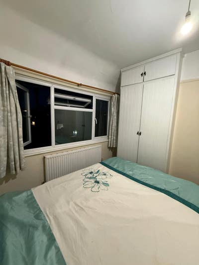 2 Double Rooms in 3 Bedroom House Main Photo
