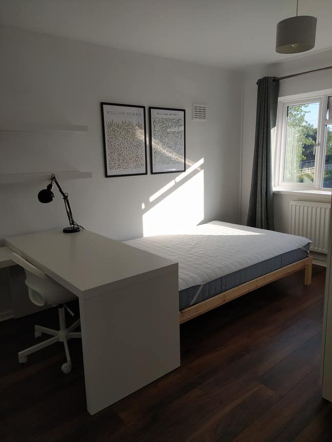Bright and newly decorated double room Main Photo