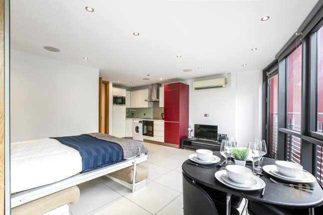 Furnished All Inclusive Studio Apartment - Camden  Main Photo