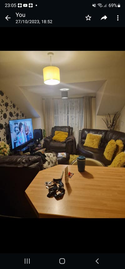 Room to let with private bathroom not shared  Main Photo
