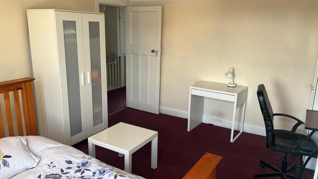  Large and Spacious Double Room Main Photo
