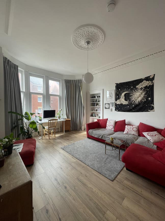 Large double room near Glasgow Green Main Photo