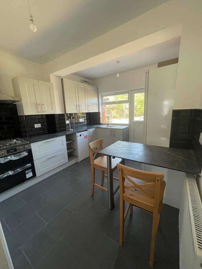 2 double rooms, High Barnet, Bills Included Main Photo