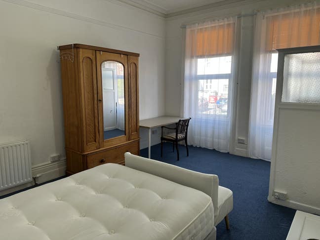 Furnished Studio- All bills included- BH2 Main Photo