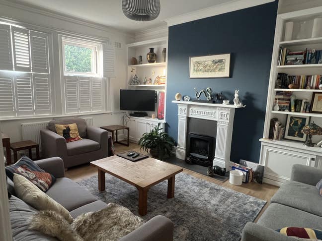 Spacious Room in friendly flat in Balham Main Photo