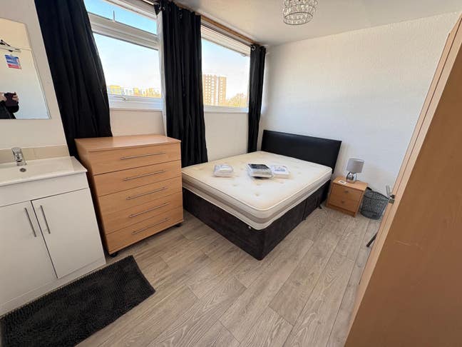 Large Double Room Bills included Main Photo