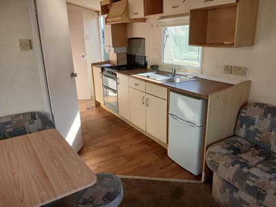 2-Bed Static Caravan for Rent – £900 All Bills Inc Main Photo