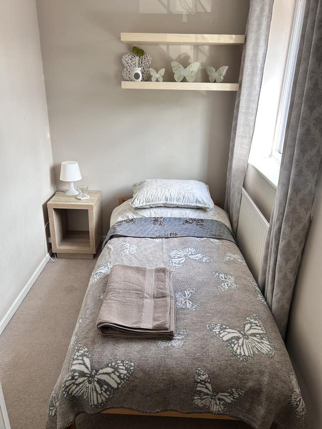 A single room in a cosy, peaceful  house.  Main Photo