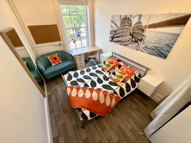    🌺  Grt Size Room,Parking, Well Loc & Managed 🌺  Main Photo