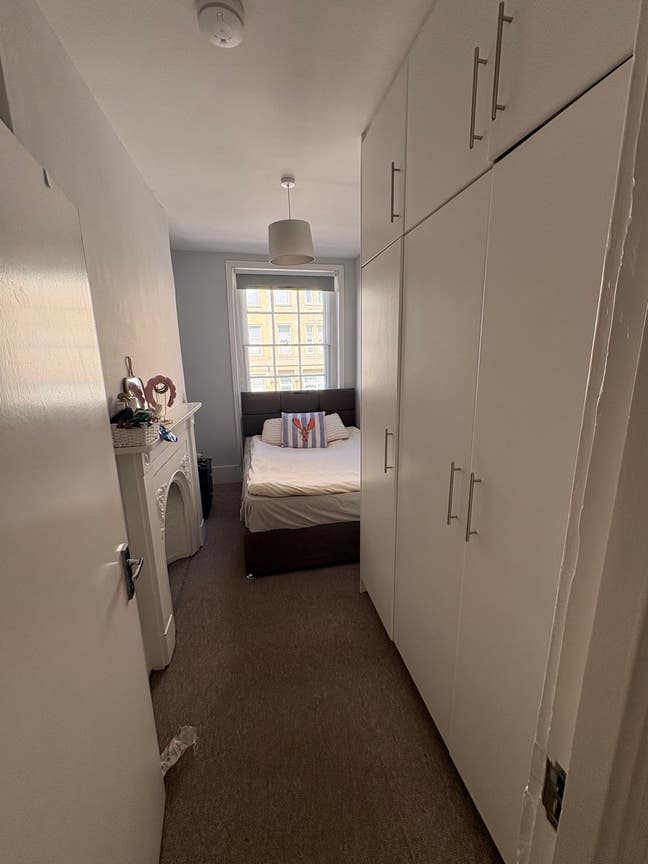 Bedroom in lovely King’s Cross Main Photo