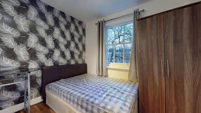 Refurbished Studio in Paddington - bills included Main Photo