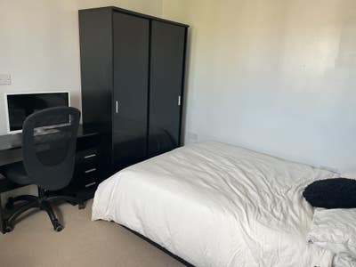 Single room in St Marks’s Pantiles area Main Photo