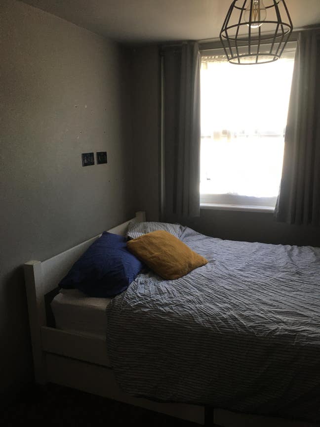 Large Double Bedroom in Quiet Home Main Photo