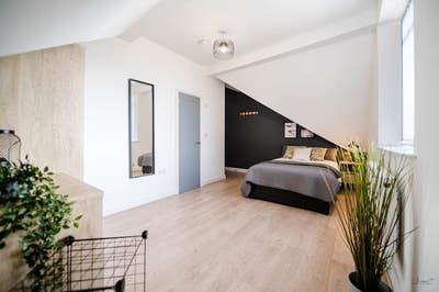 Stunning New Ensuite available in Bury Main Photo