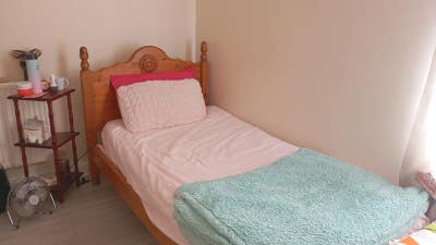 Sharing accomodation available  Main Photo