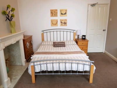 Large Double Ground Floor Road Available. Main Photo
