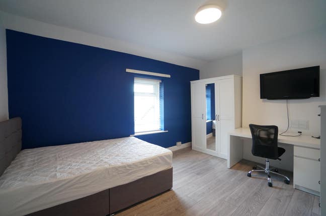 Double Room For Rent In Shared House Main Photo