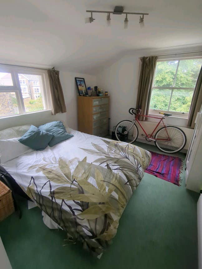 Room available in East Dulwich two bed Main Photo