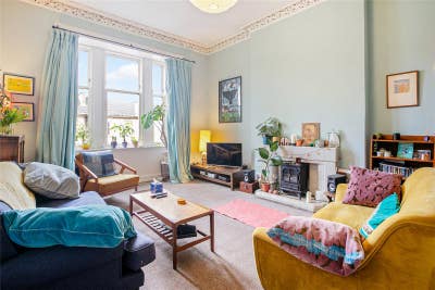 Double room in bright, friendly Southside home  Main Photo