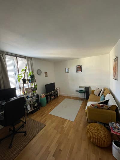 1 bd flat with car park  Main Photo