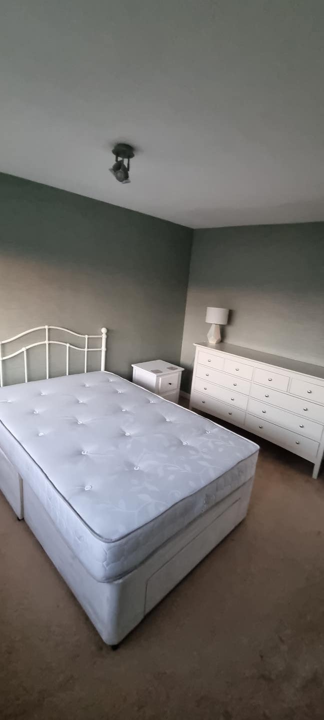 Spacious, double room Main Photo