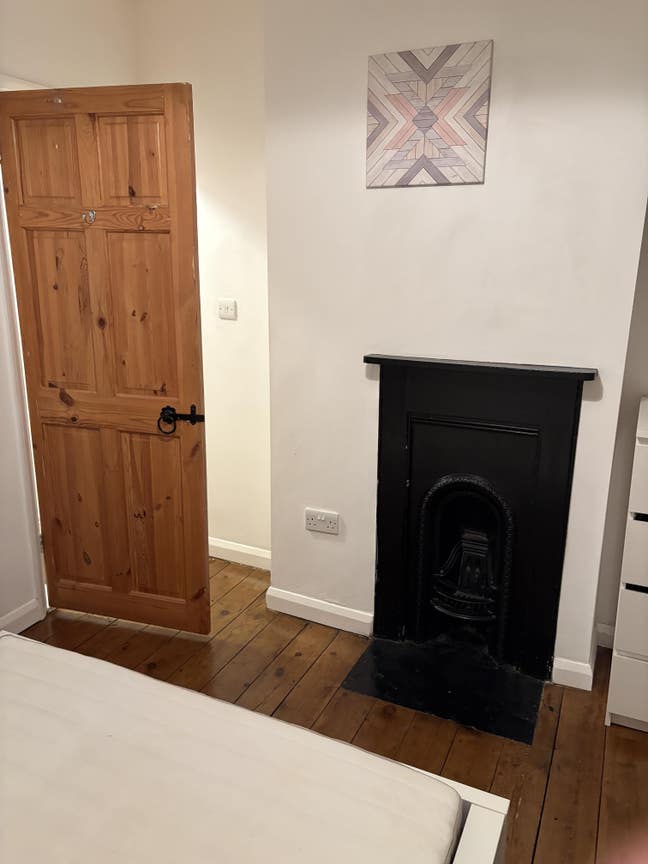 Room to let Main Photo