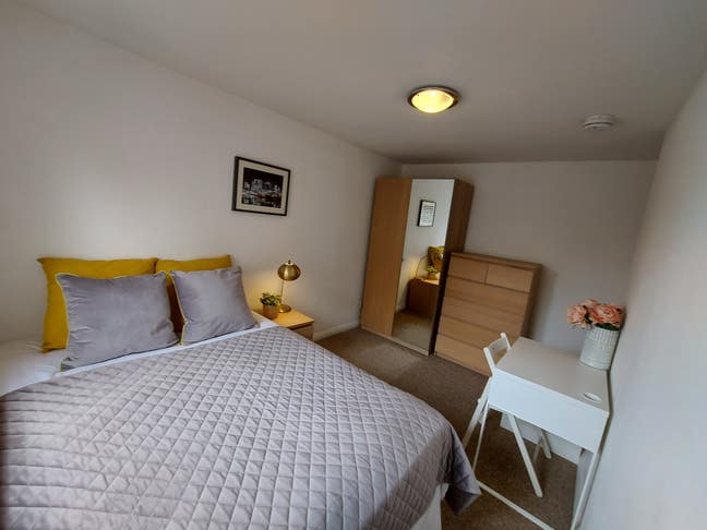 Double Room - Canada Water (5CB5) Main Photo