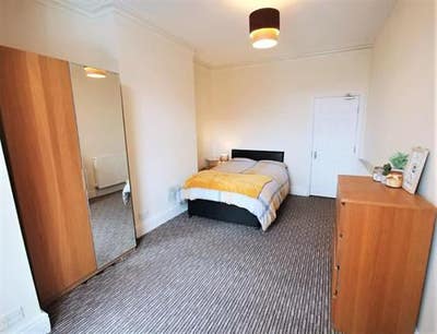 Modern Double Room In Salford - With Bills!!! Main Photo