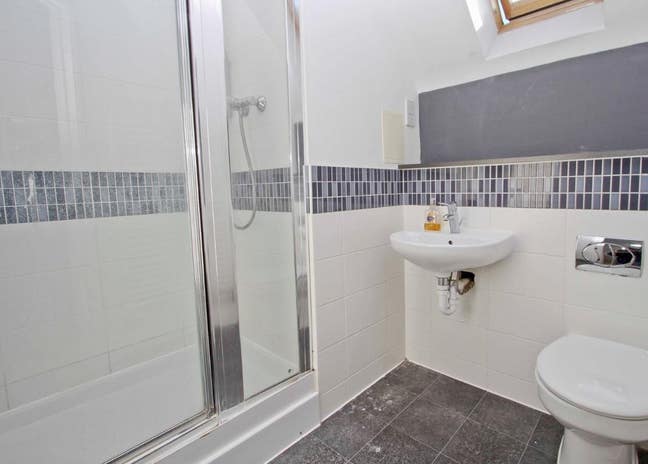 Need 2 tenants each 600 pcm  Main Photo