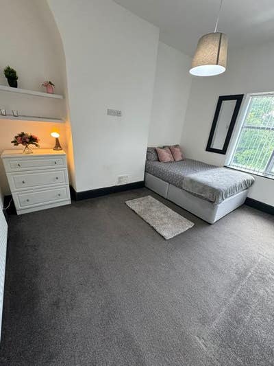 First month half price - Bills incl.- St Helens  Main Photo