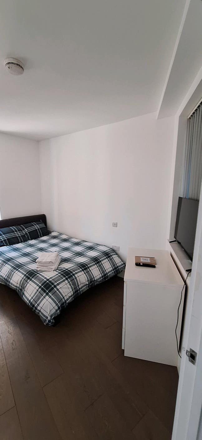 En-suite in Old Street Main Photo