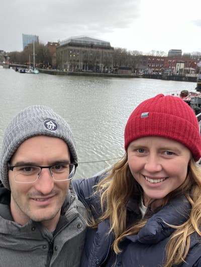 Aussie and Kiwi couple chilled house share Main Photo