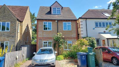 Spacious double room in Summertown Main Photo