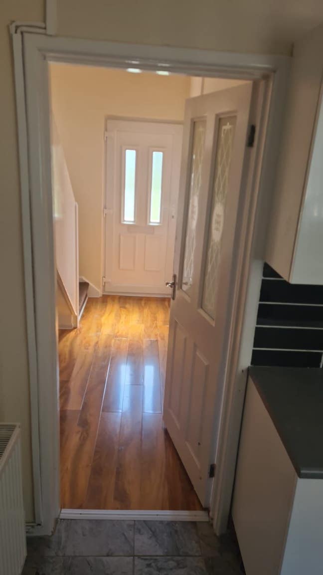 3 Beds Newly Renovated House Main Photo