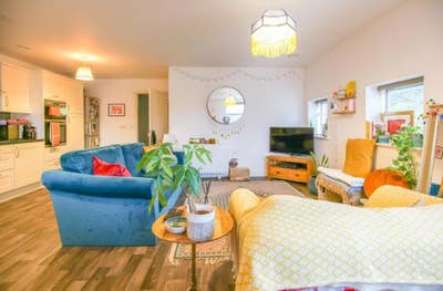 Double Room in Horfield £625 Per Month Main Photo