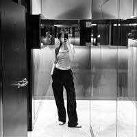 Professional Female seeks a single or double room Main Photo