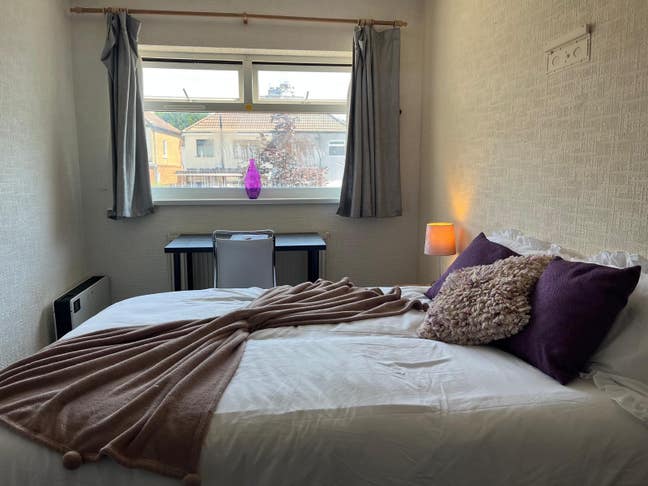 Double room in tidy Cheylesmore house-share Main Photo