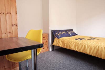 🏘️6 Double Rooms | Prime Location | Bills Included Main Photo