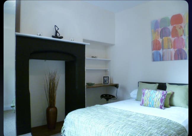  Great En-suite room,all bills incl.  Central TA1 Main Photo