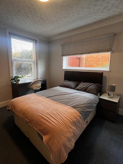  *Double Bedroom* Bournemouth Winton Area* All Uti Main Photo